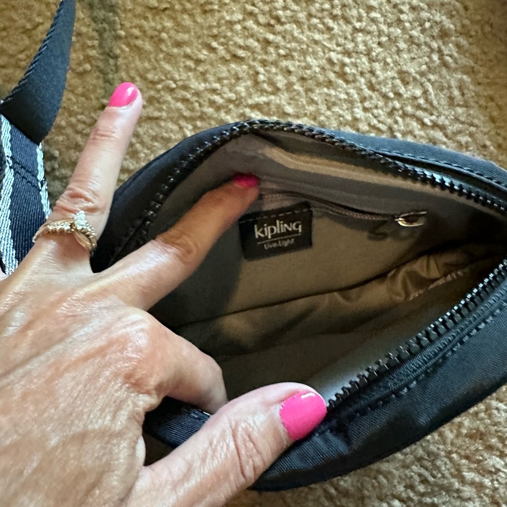 Kipling adjustable crossbody - Picture 7 of 11